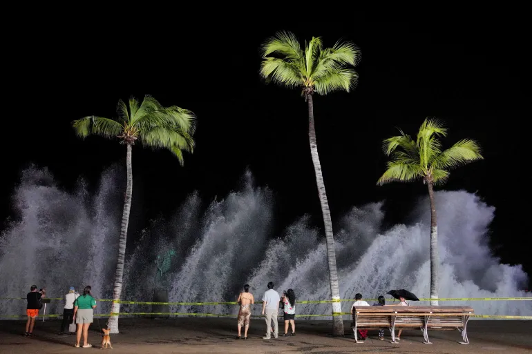 Two deaths reported as Hurricane Simon and storm Rachel batter Mexico's coast