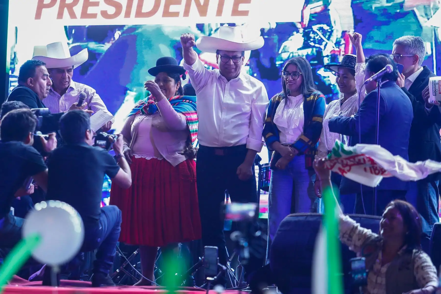 Candidato presidencial Roberto Sánchez cierra campaña previo a las elecciones de este domingo