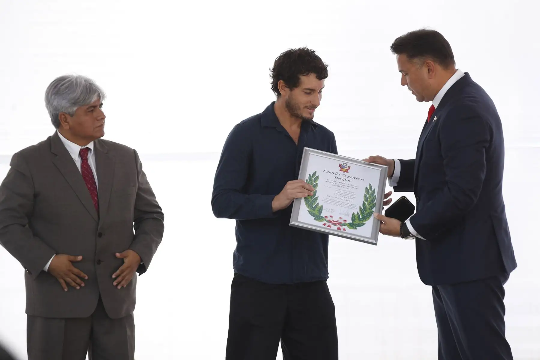 IPD entrega Laureles Deportivos del Perú a once deportistas y paradeportistas