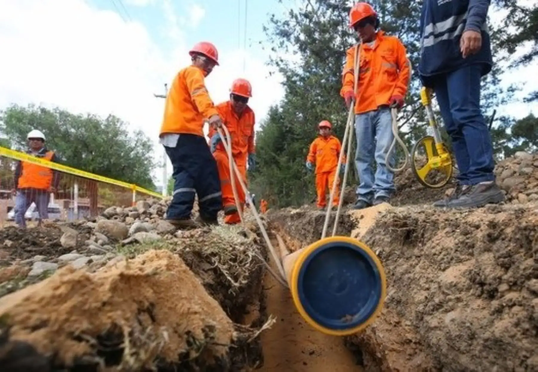 Minem destina S/ 6 millones para financiar conexiones de gas en 12 centros de salud