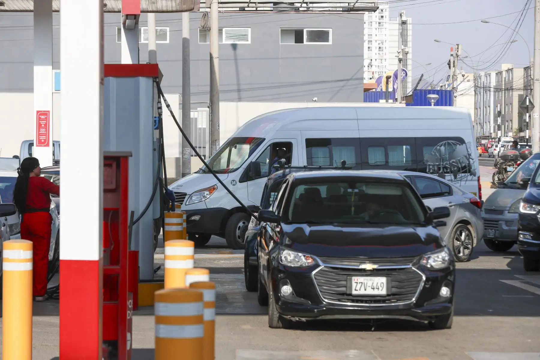 Minem flexibiliza temporalmente exigencia de inventarios mínimos de combustibles