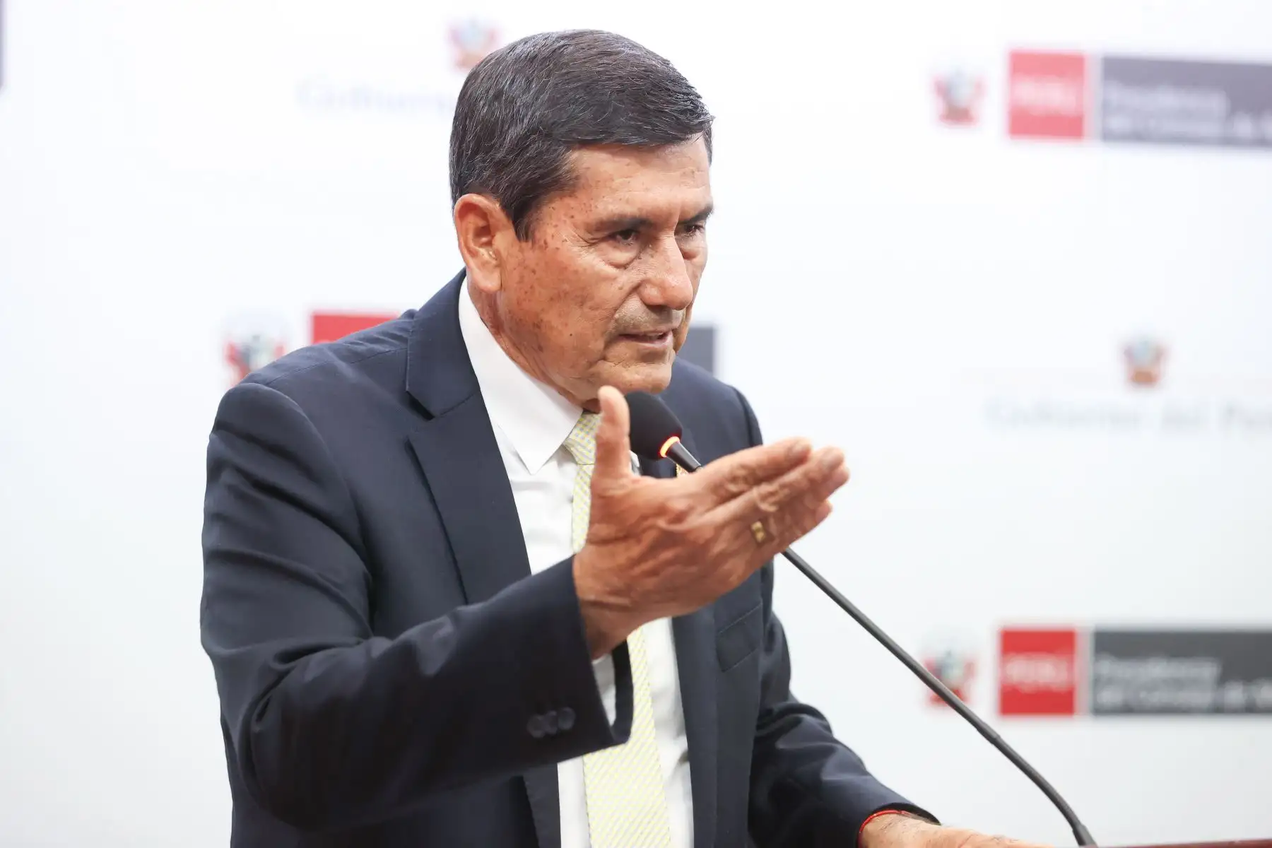 Jefe del Gabinete destaca crecimiento de 3. 7 % obtenido por el Perú en abril