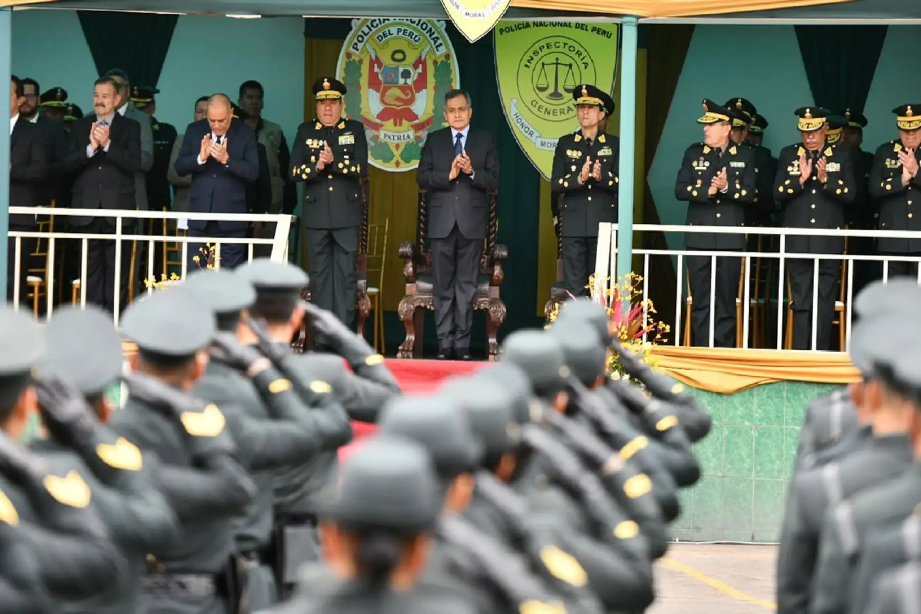 Ministro Zapata: “Una Policía íntegra es clave para recuperar confianza de la población"