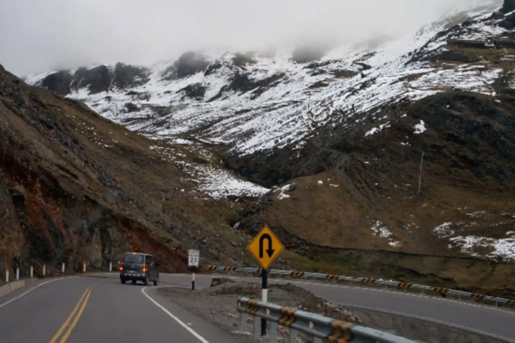 Ministerio de Transportes evaluó avances de proyectos viales en el sur del país
