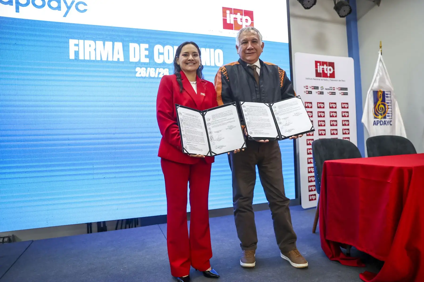 IRTP y APDAYC suscribieron convenio para promover la música peruana