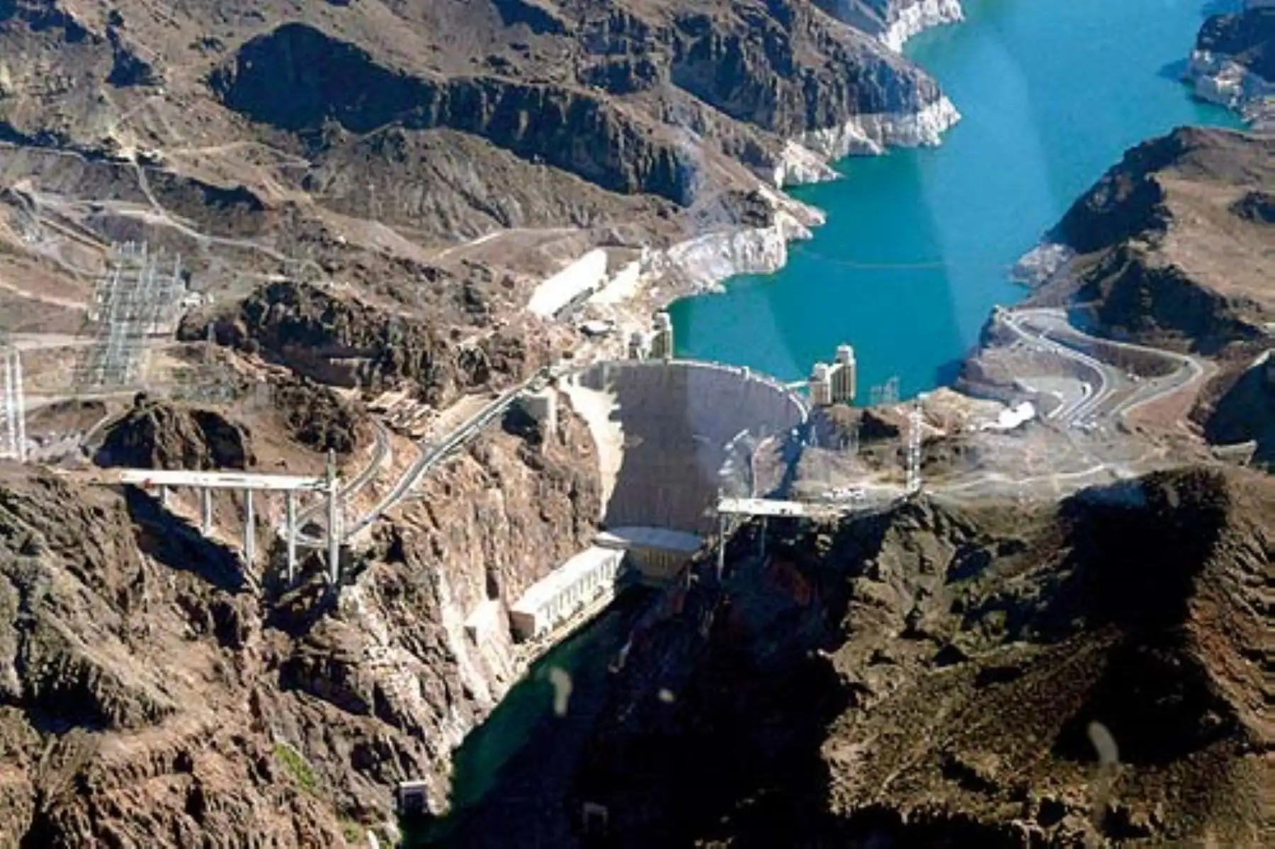 Gobierno transfiere más de S/ 81 millones para impulsar construcción de presa Chonta