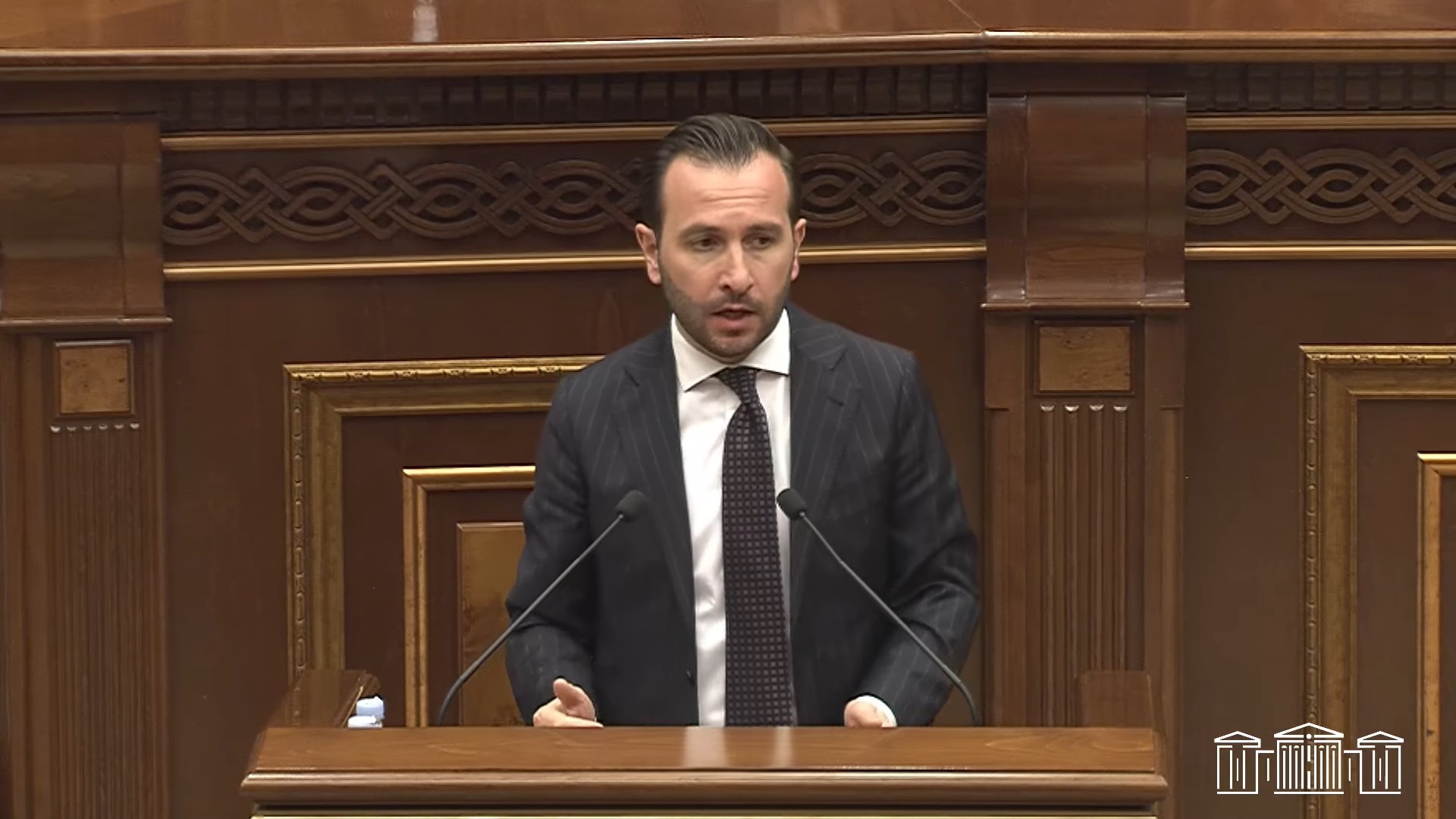 Այսօր ընդդիմությունը փաստացիորեն իր վրա է վերցրել պատերազմի հրձիգի պարտավորությունը. Կոնջորյան