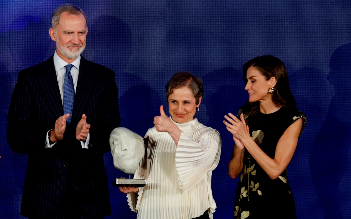 Reyes de España entregan premio a Aristegui Noticias por Periodismo de Investigación