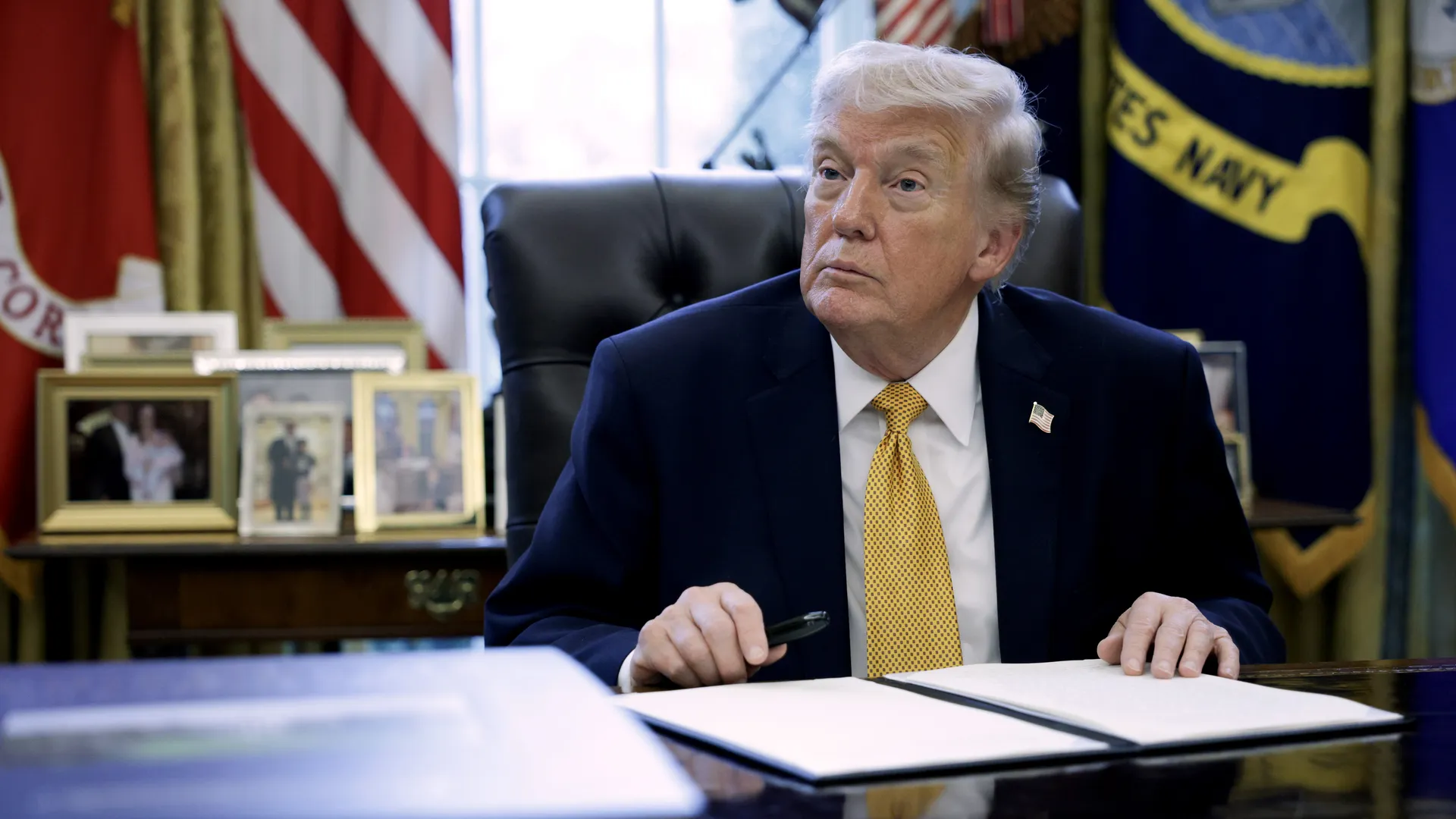 Raskin says he has "damning" memo on Trump classified docs case