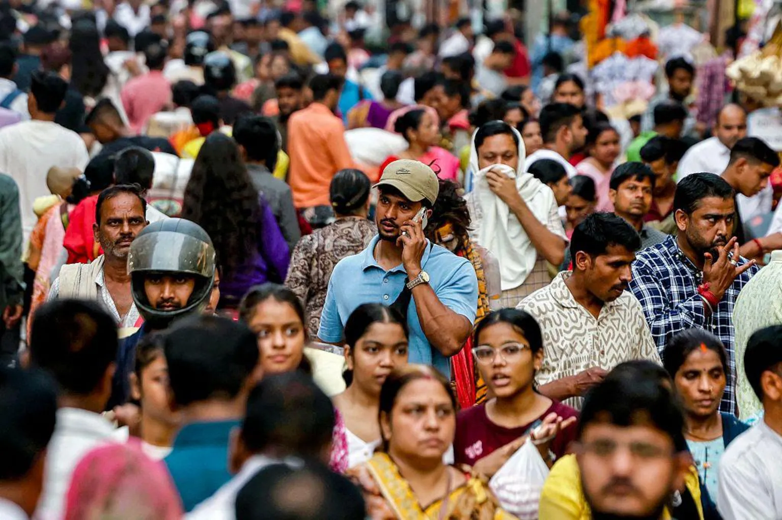Billion-plus people, three million officials, 33 questions - India begins huge census