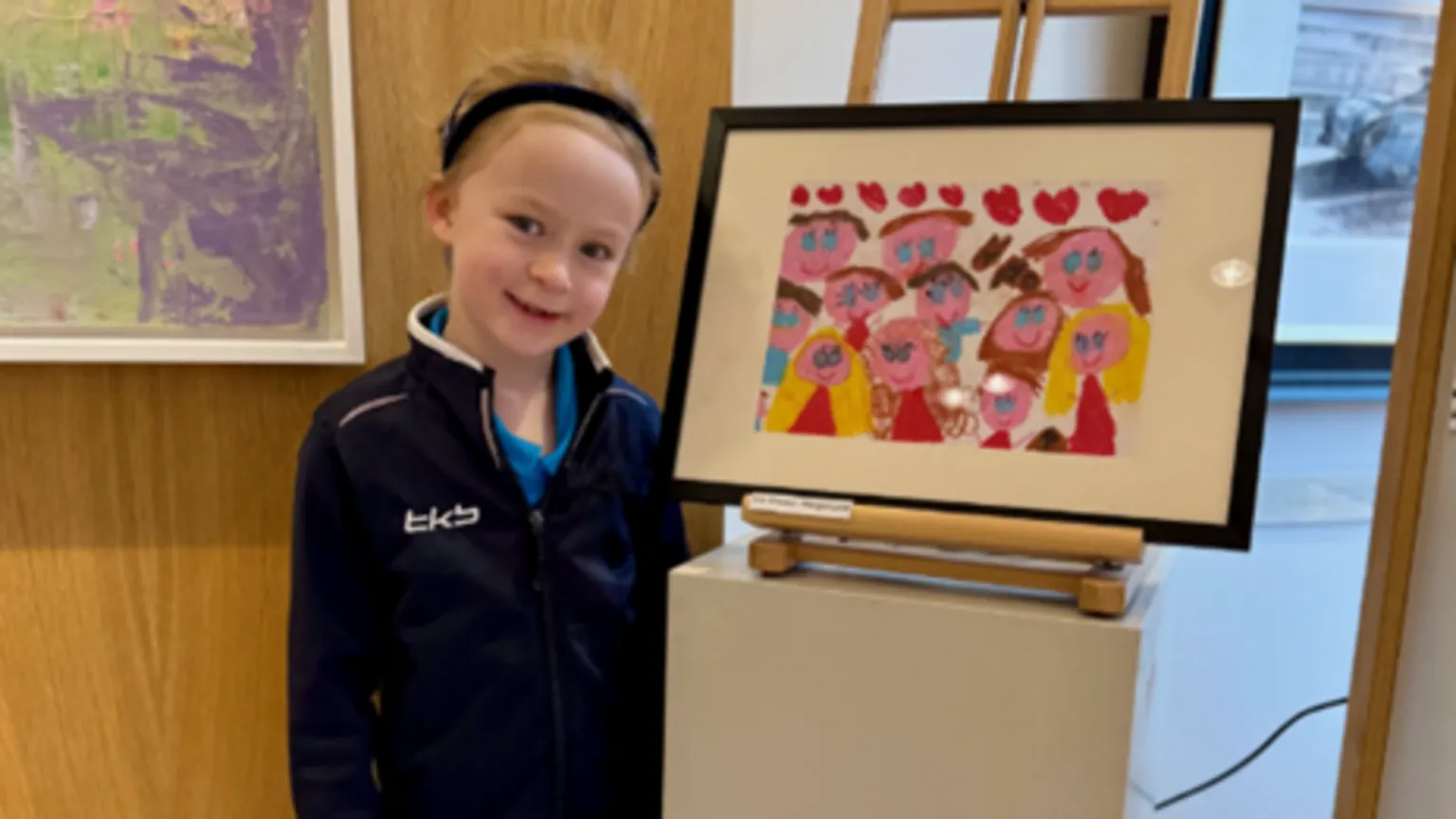 Girl, 6, chosen by artist as national event winner