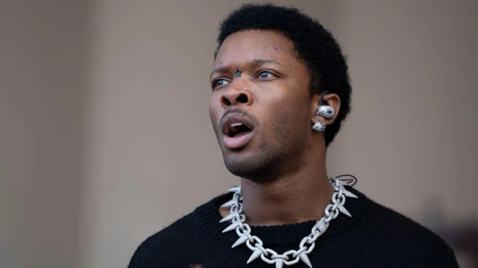 Singer D4vd arrested in connection with death of missing teen girl