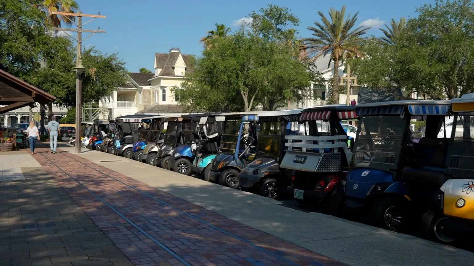 From pickleball to protests: How a Trump visit is stirring up a Florida retirement community