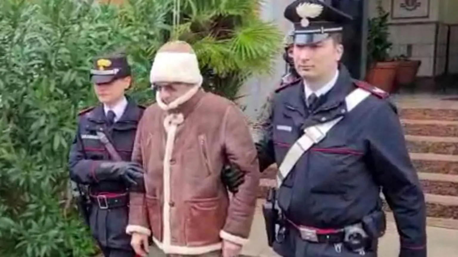 Villas, cars and cash: Italy seizes dead Mafia mobster's millions
