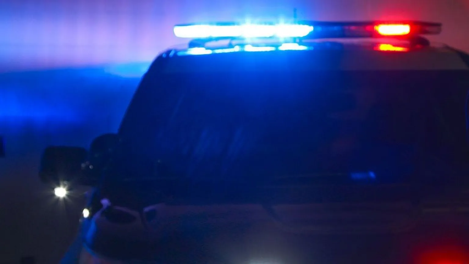 Small plane crashes near regional airport in Florida