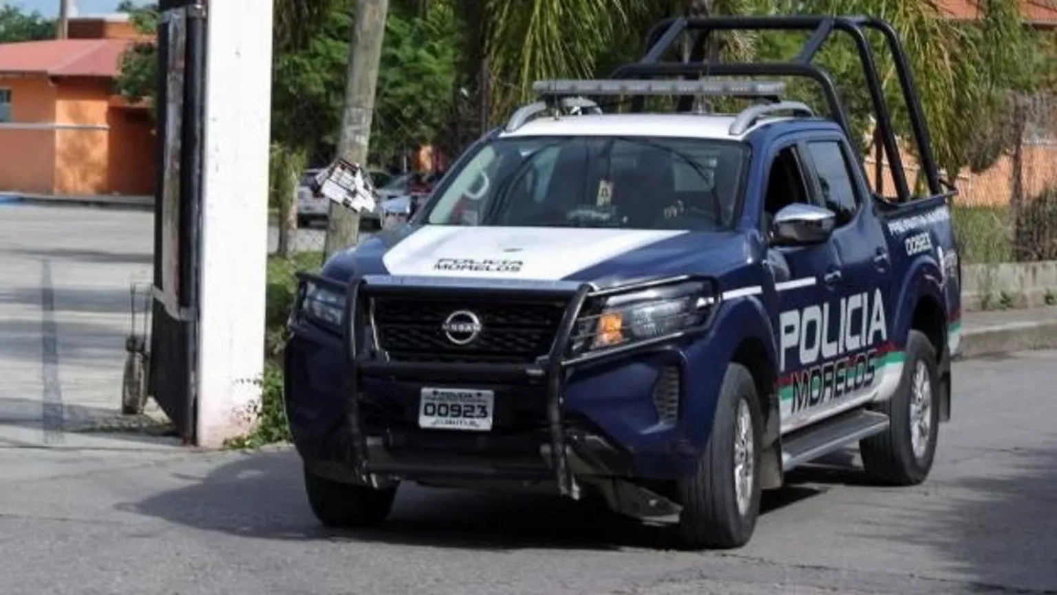 Mexican gang kidnaps officials to force detained member's release