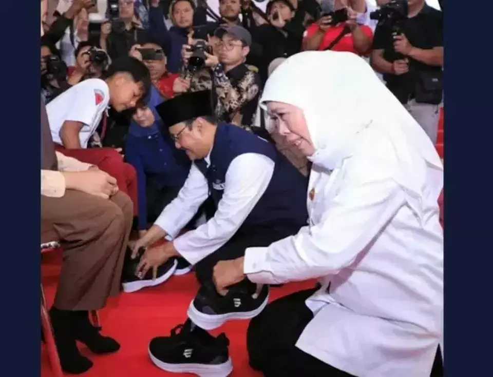 Polemik Sepatu Sekolah Rakyat Rp 27,5 Miliar, DPR Minta Transparansi