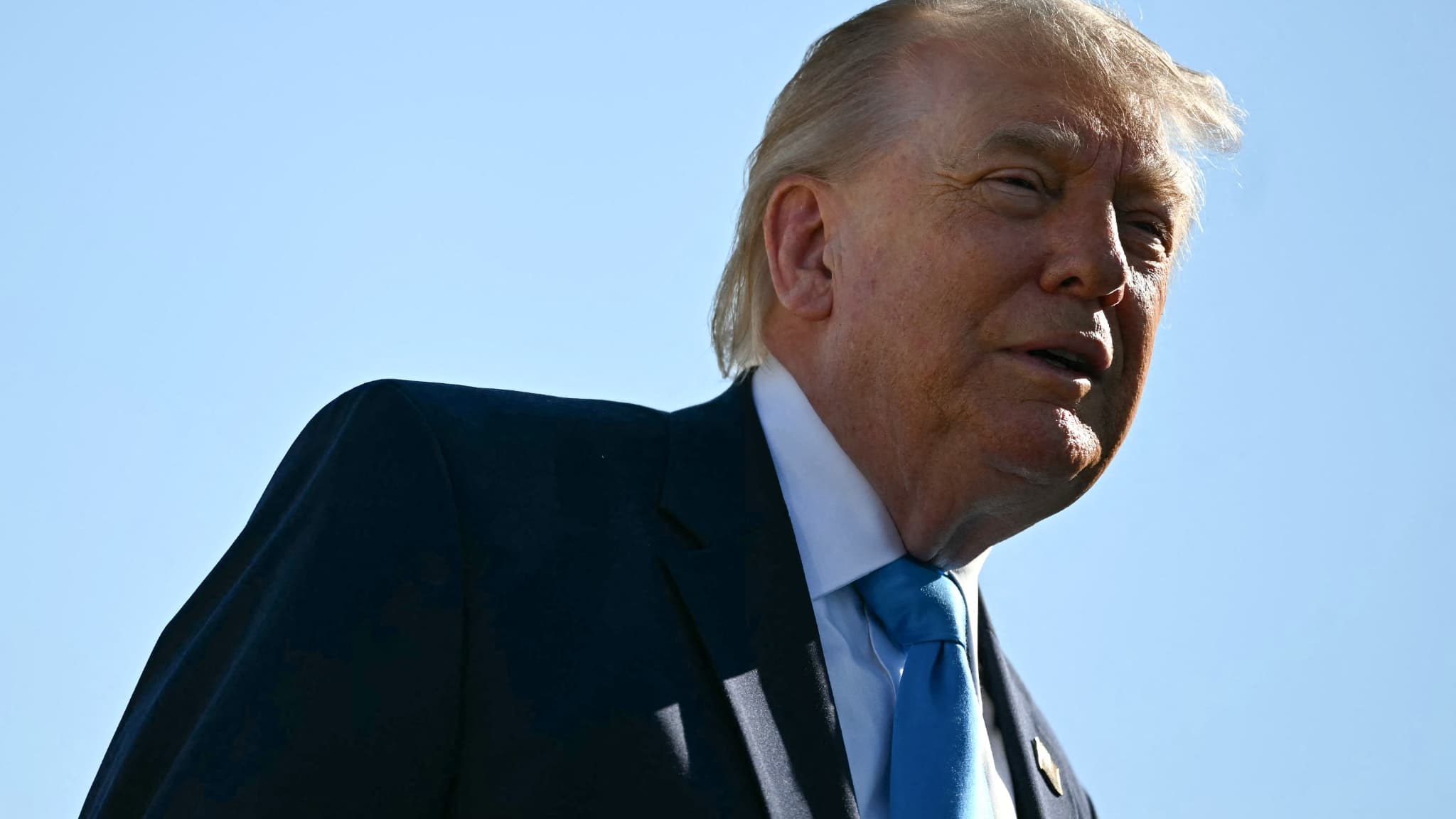 Guerre au Moyen-Orient: Donald Trump dit qu'il "aimerait" rencontrer le guide suprême Mojtaba Khamenei, qu'il juge réellement "impliqué" en Iran