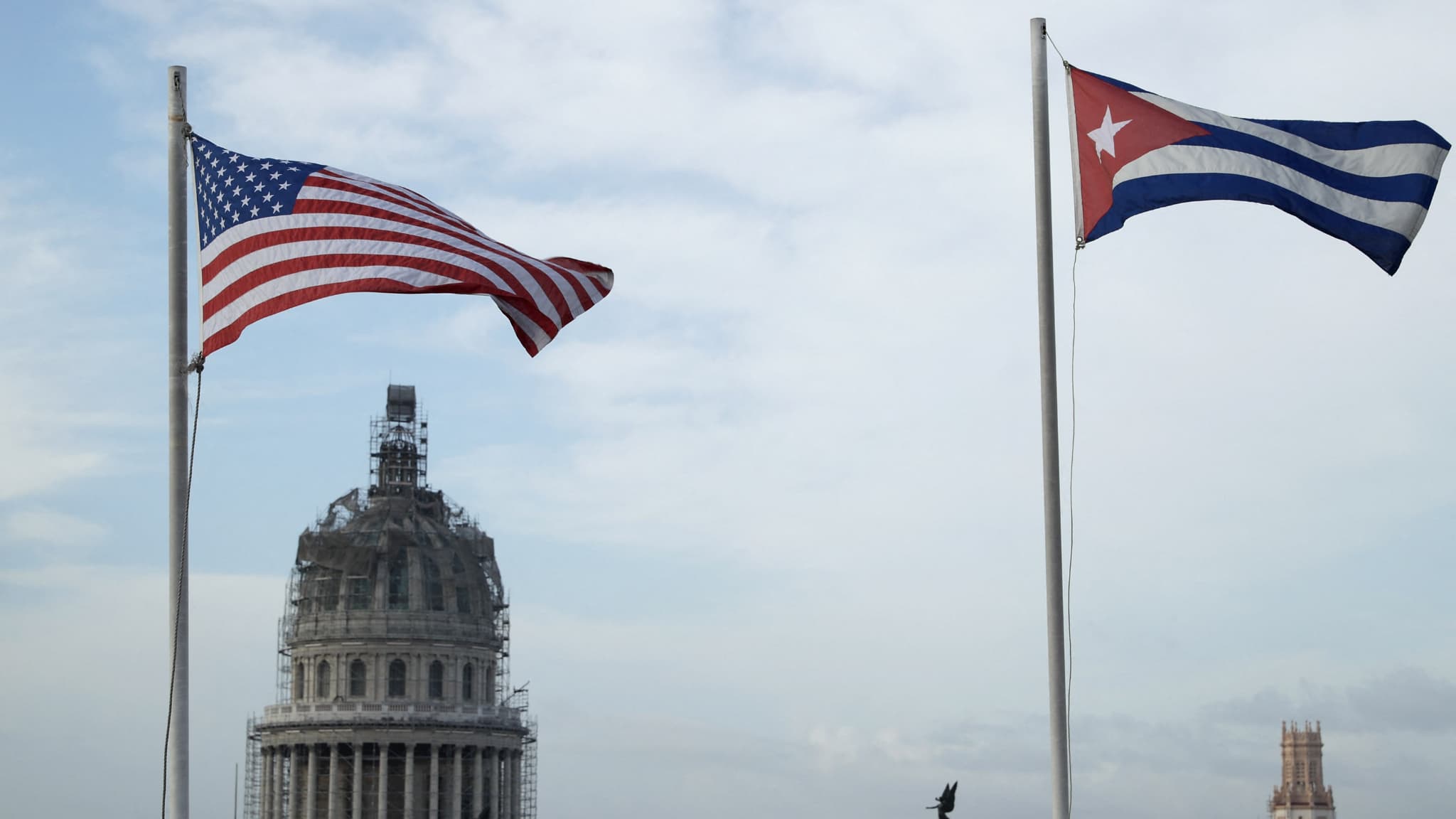 "Reprendre la main sur une île qui leur échappe depuis 1959": que cherchent les États-Unis en menaçant Cuba?