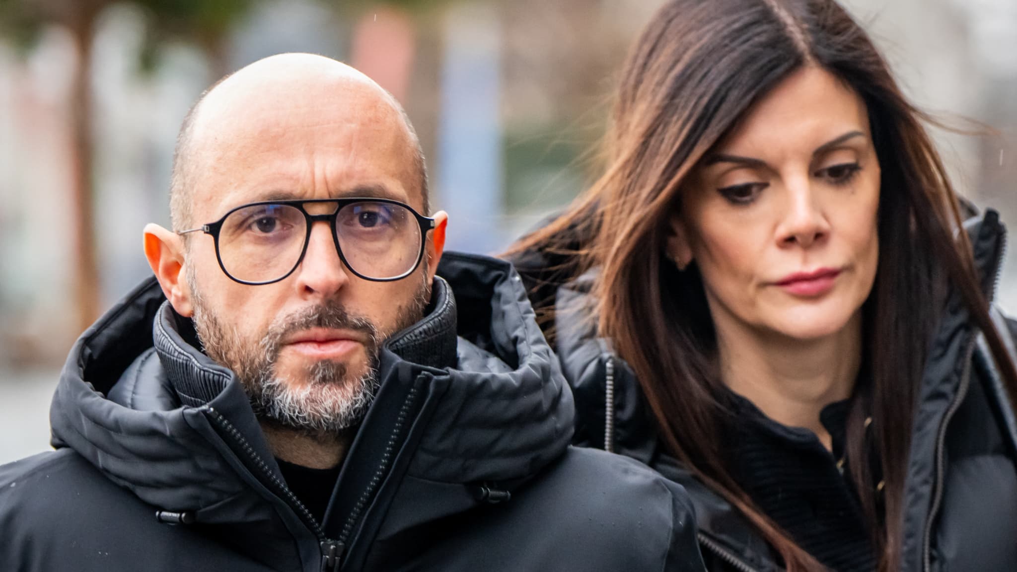 Incendie de Crans-Montana: une pétition lancée contre le couple Moretti qui veut rouvrir deux établissements