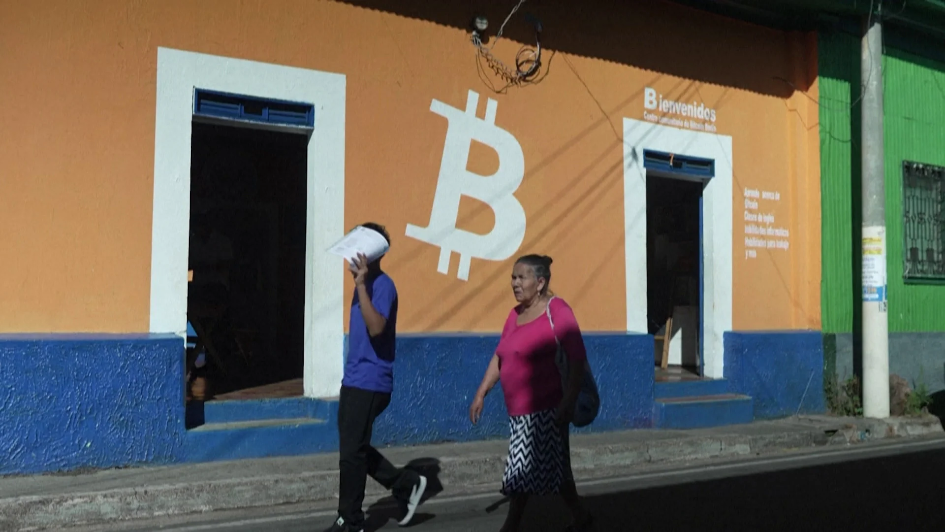 Après avoir fait pression sur le Salvador pour qu'il abandonne le bitcoin comme monnaie légale, le FMI va débloquer un prêt de 140 millions de dollars pour le petit pays