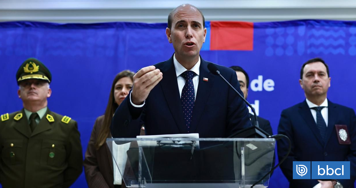 Ministro Arrau anuncia nueva ofensiva en las fronteras y promete propuestas "bastante duras" en un mes