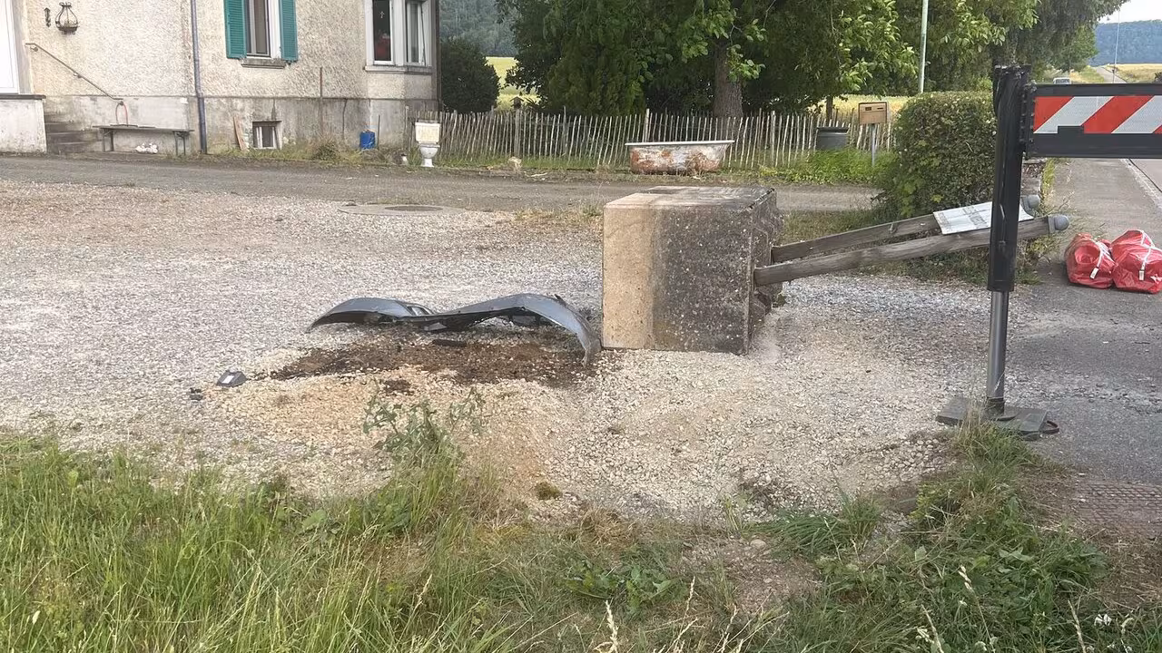 Tragischer Unfall in Hallau: 71-Jährige prallt in Betonblock