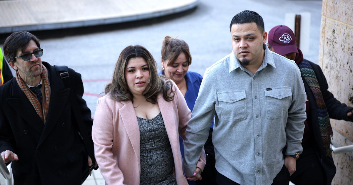 Kilmar Abrego Garcia returns to court in bid to have criminal case dropped on grounds of vindictive prosecution