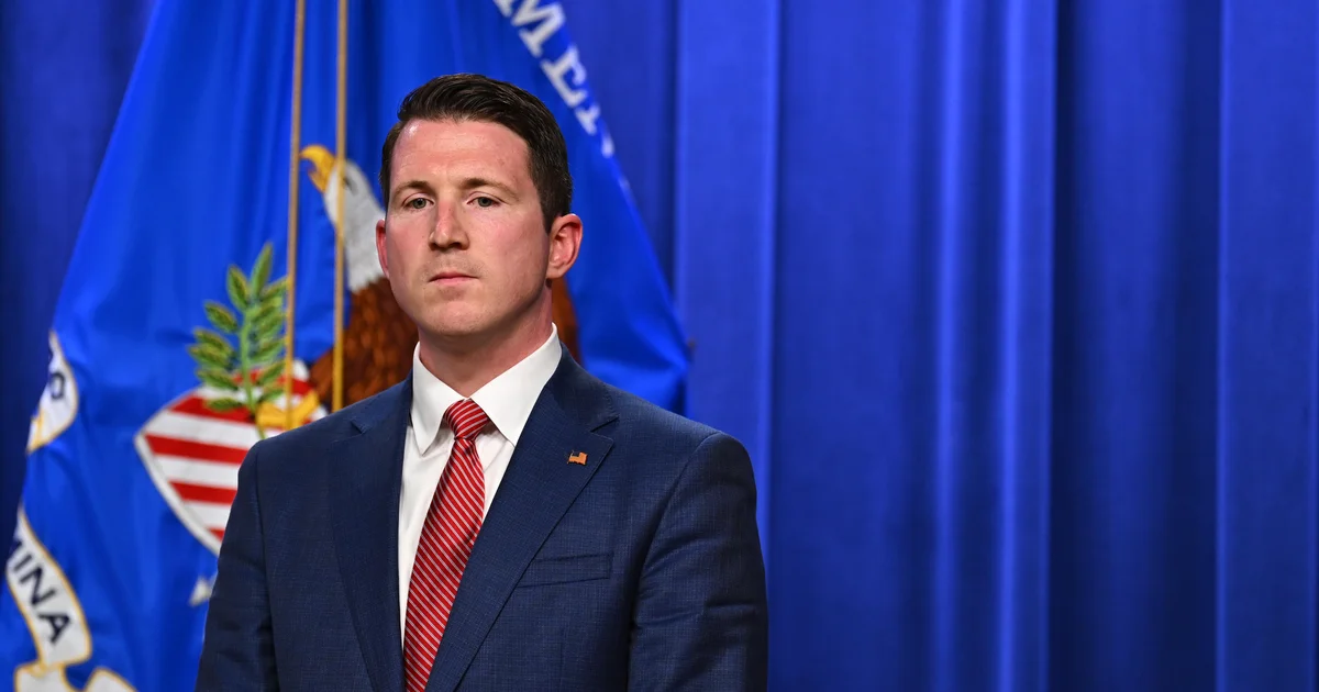 All U.S. attorney's offices must assign a prosecutor to new fraud division: Memo