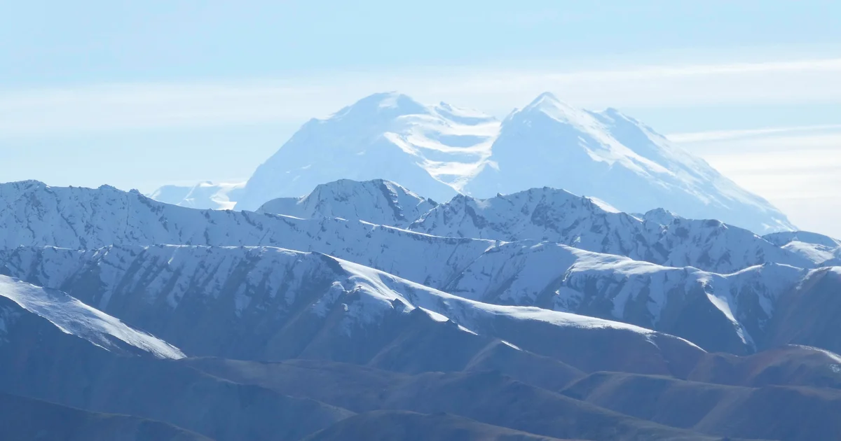 4 climbers fall on America's tallest peak as rescuers try to reach them