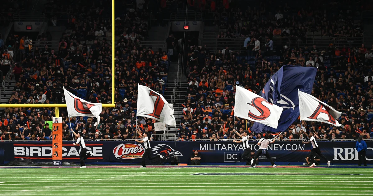 Air Force member dies in rappelling incident at UT San Antonio football game