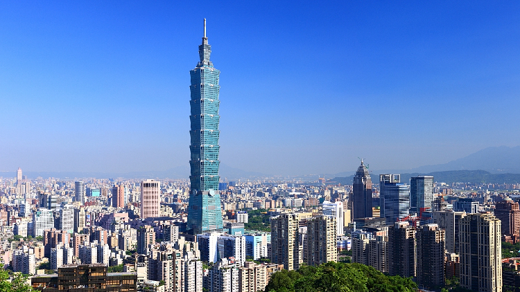 Xi highlights CPC's unshakable commitment to resolving Taiwan question, realizing China's complete reunification