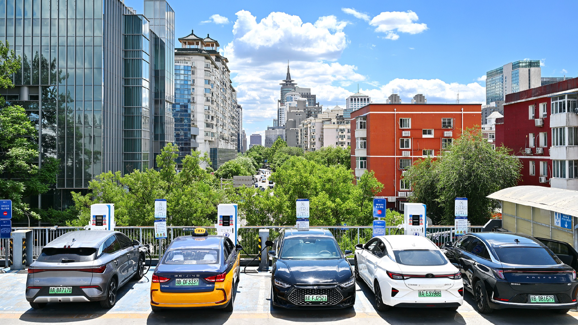 China's H1 air quality improves as EV adoption helps cut emissions