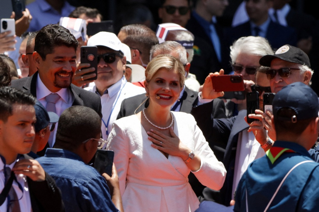 Laura Fernandez sworn in as Costa Rica's president