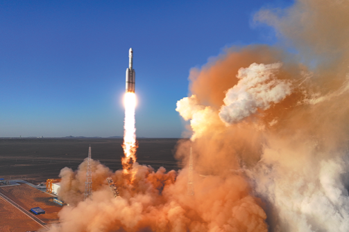 Chinese aerospace leaders engage industrial thrust