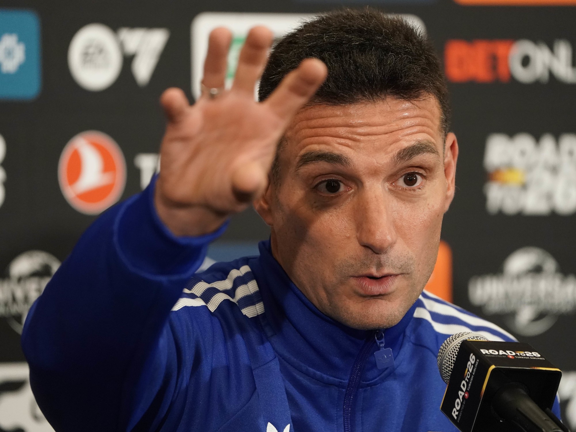 El reemplazo de Balerdi en la Selección para el Mundial 2026: la lista de opciones se acorta y Scaloni espera al amistoso vs Islandia