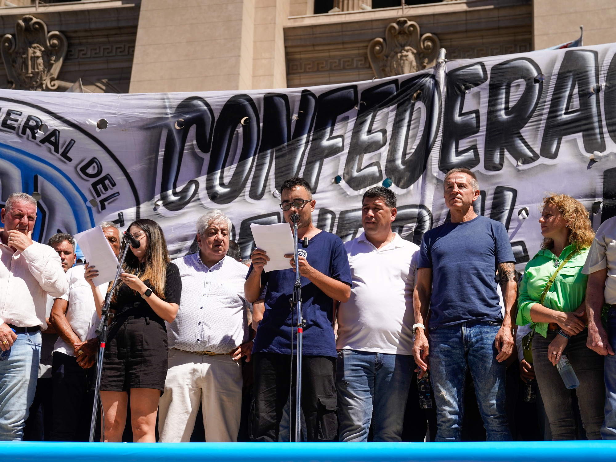Sin fuerza para un paro general, la CGT discute protestas escalonadas contra la reforma laboral