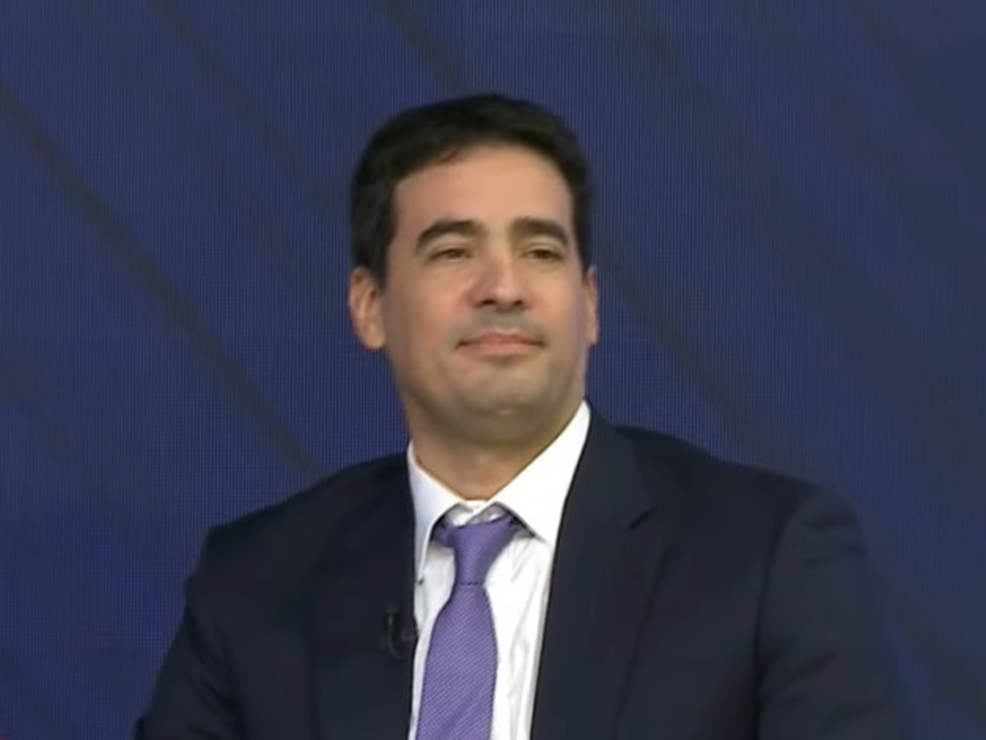 “La opinión pública no le creyó”: Ravier habló de la renuncia de Adorni y reconoció que su imagen política había caído