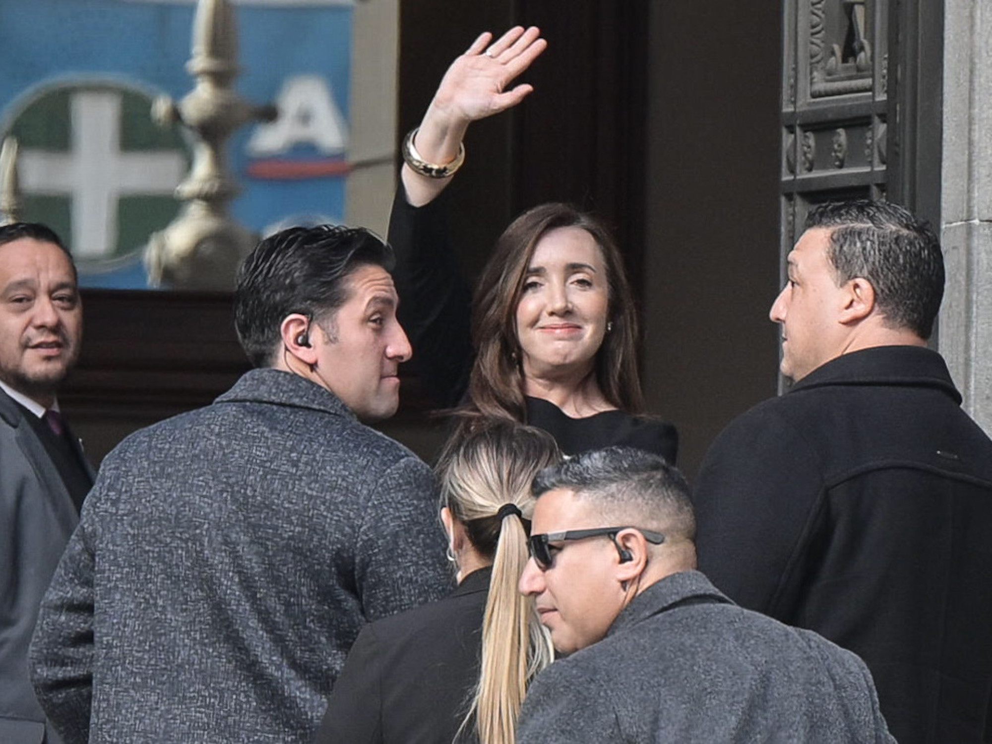 En otro gesto de distancia con la Casa Rosada, Victoria Villarruel recibe al “Pollo” Sobrero por el “colapso” del sistema ferroviario