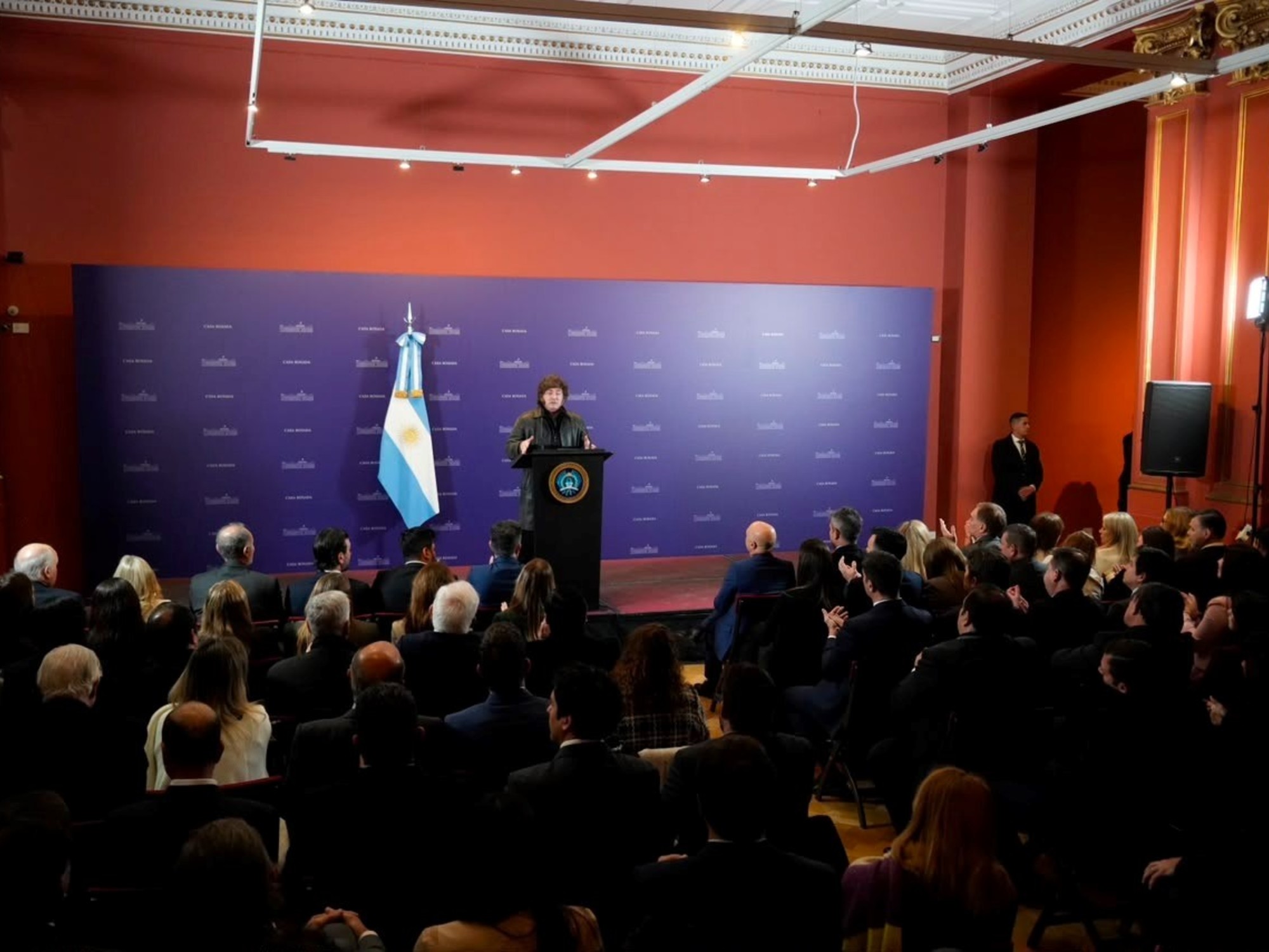 Javier Milei y sus medidas, EN VIVO: el Presidente se reunió con diputados y senadores de LLA para unificar la estrategia sobre los proyectos oficiales en el Congreso