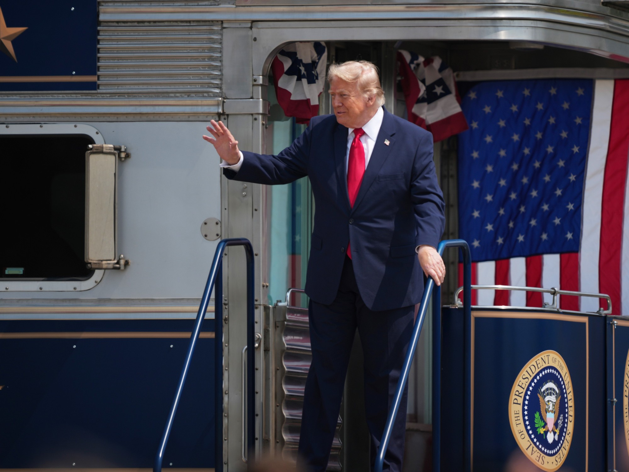 Trump rechaza prorrogar el acuerdo comercial de EE.UU. con Canadá y México en su “formato actual”