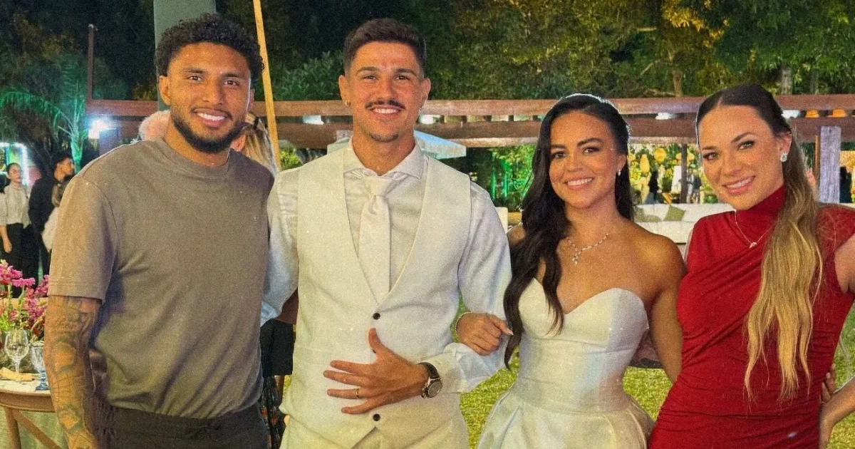 Convocado, Éderson estava em casamento durante amistoso e precisou comprar mala às pressas