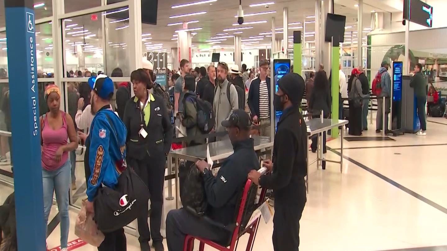 TSA wait times fuel more misery, especially at Houston’s Bush Intercontinental