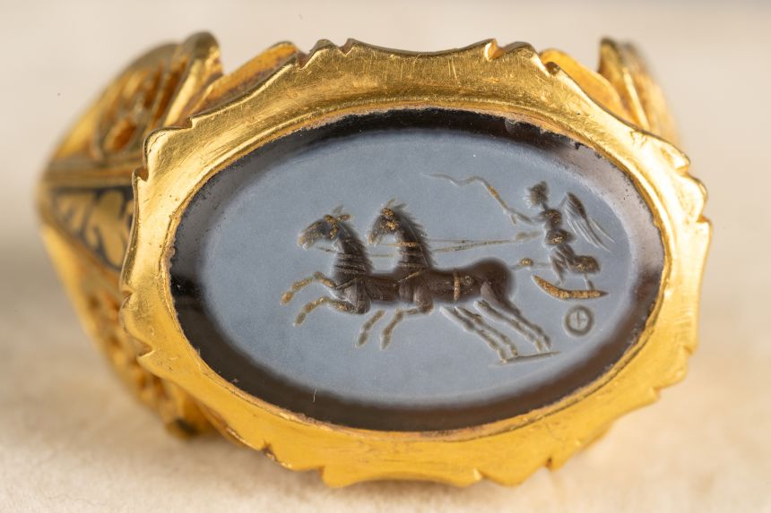 ‘Unparalleled discovery’: Gold Roman ring unearthed