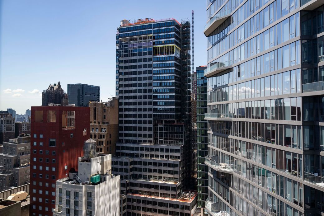 Uncertain Future for Weakened NYC High-Rise Amid Structural Damage Investigations