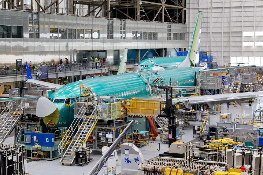 FAA orders inspection of hundreds of 737 Max jets for cracks