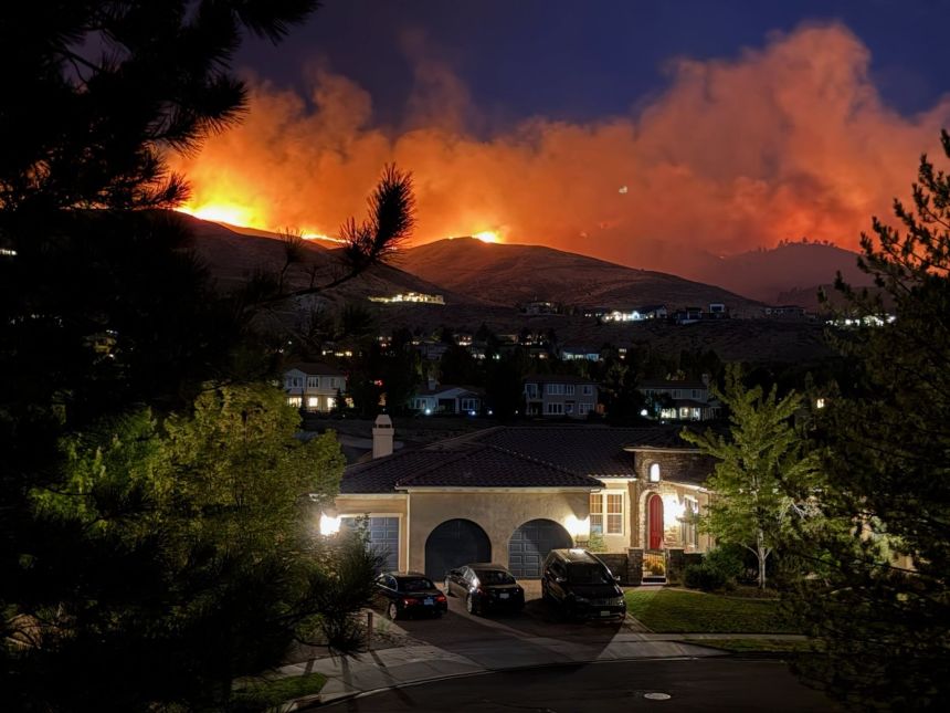 Fast-growing Hawk Fire forces evacuations in Reno, Nevada governor declares emergency