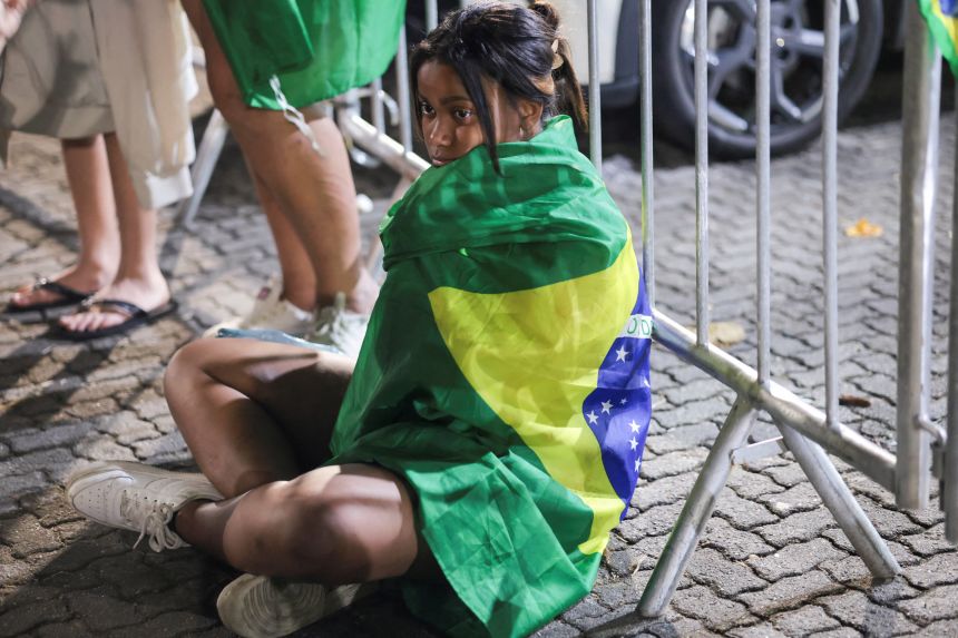 How Lula beat Bolsonaro, broke records and halted the region’s right-wing wave