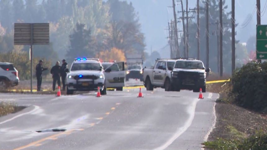 3 dead after 2 helicopters collide midair near Oregon airport, sheriff says