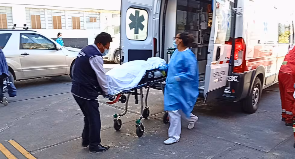 Madre ingresó al hospital Honorio Delgado Espinoza de Arequipa, tras sobrevivir a ataque en Majes. Foto: GEC.